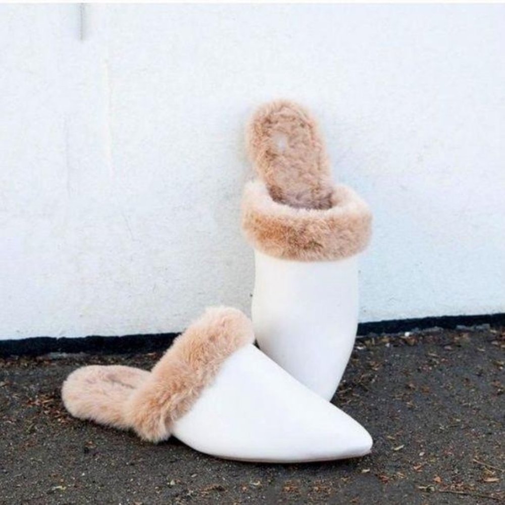 Faux Fur Lined Pointed Toe Mules in Off White - Picture 4 of 6